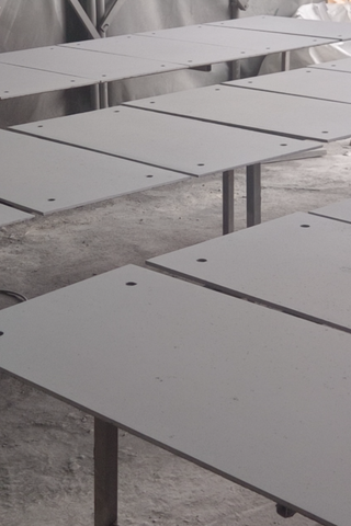 ‌What are the advantages of fair-faced concrete slabs in practical applications?